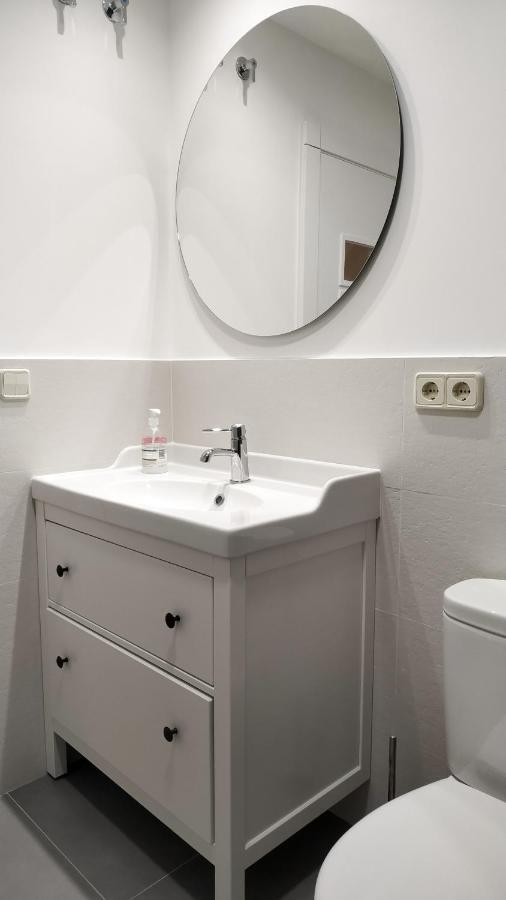At Compania 100 M2 2 Wc